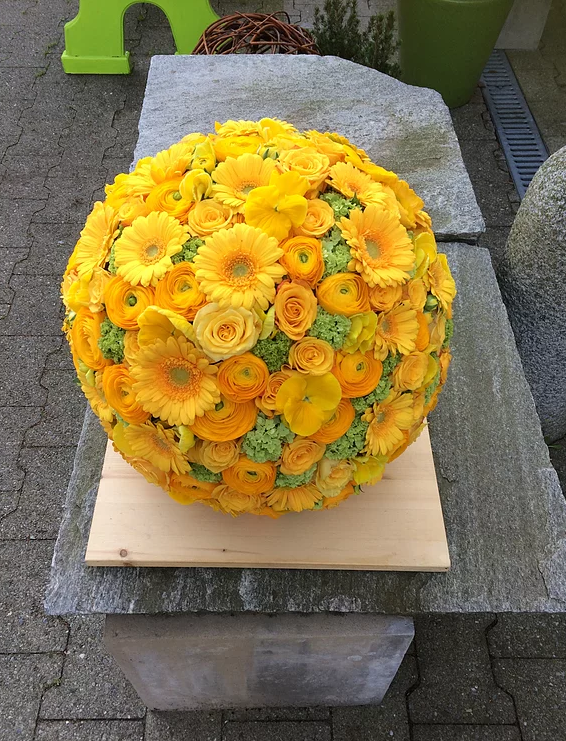 Blumenservice Flores GmbH, Untere Bahnhofstrasse 1 in Hinwil