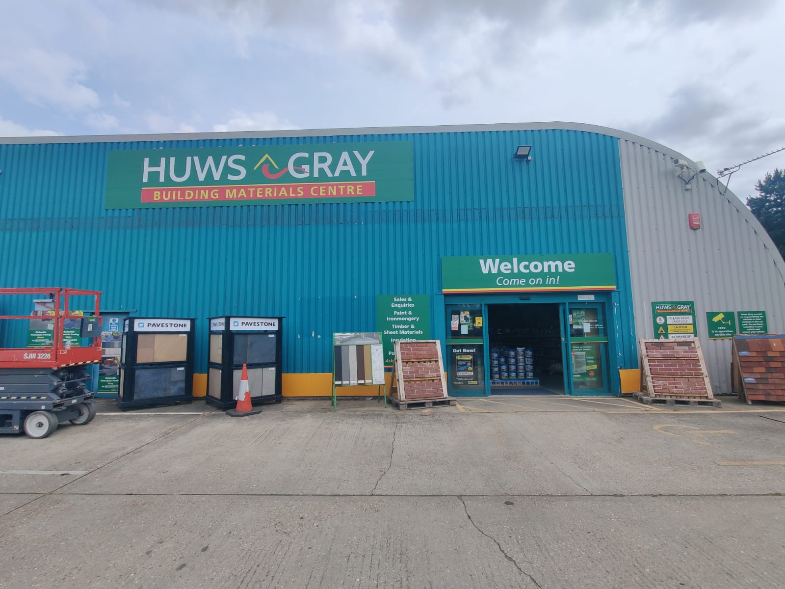 Images Huws Gray Pampisford