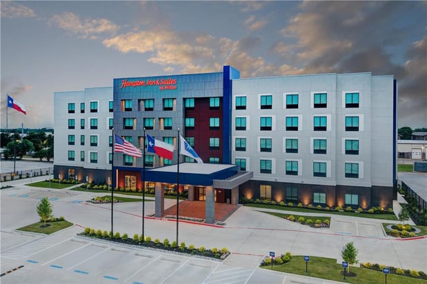 Images Hampton Inn and Suites Irving Hwy 183