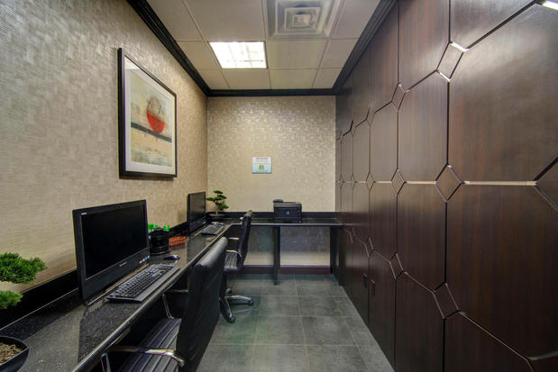 Images Holiday Inn Arlington NE-Rangers Ballpark by IHG