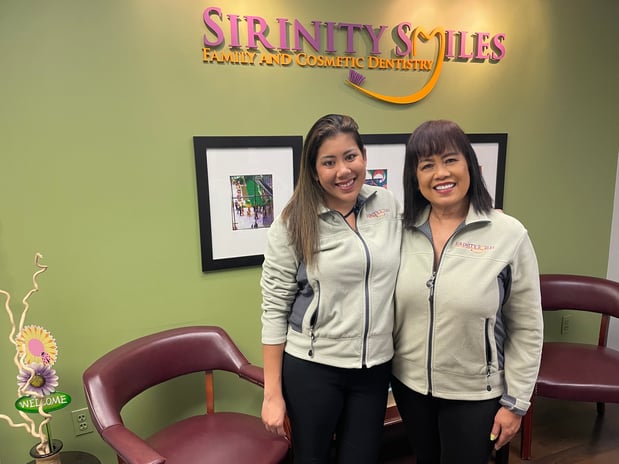 Images Sirinity Smiles: Sirin Ocharoen, DMD