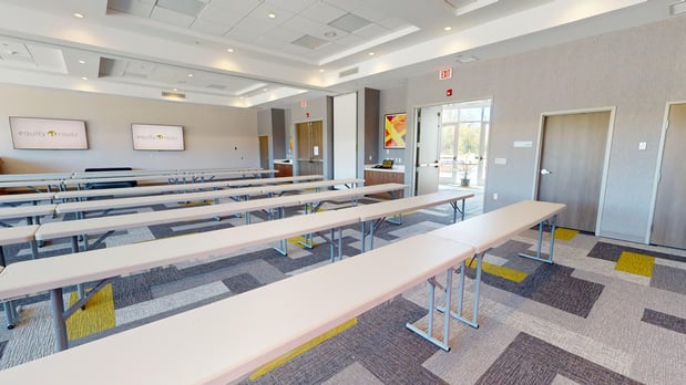 Images Holiday Inn Express & Suites Chicago Schaumburg by IHG