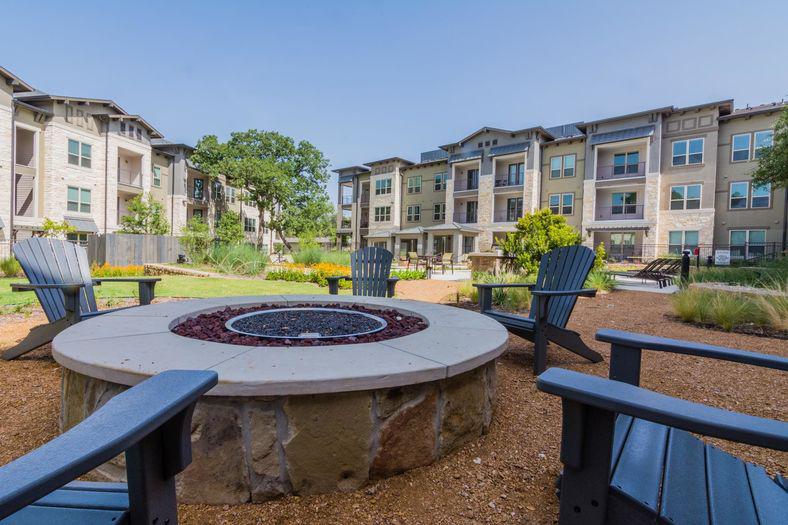 Hickory Creek Ranch Apartments Photo