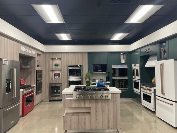 Images Howard's Appliance TV & Mattress