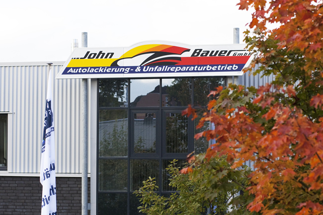 Bilder John Bauer GmbH Autolackierungs- und Karosserie- Reparaturbetrieb