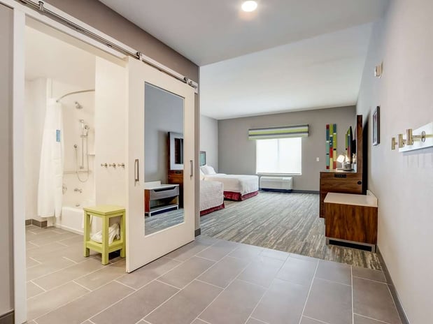 Images Hampton Inn and Suites by Hilton Cincinnati Midtown Rookwood