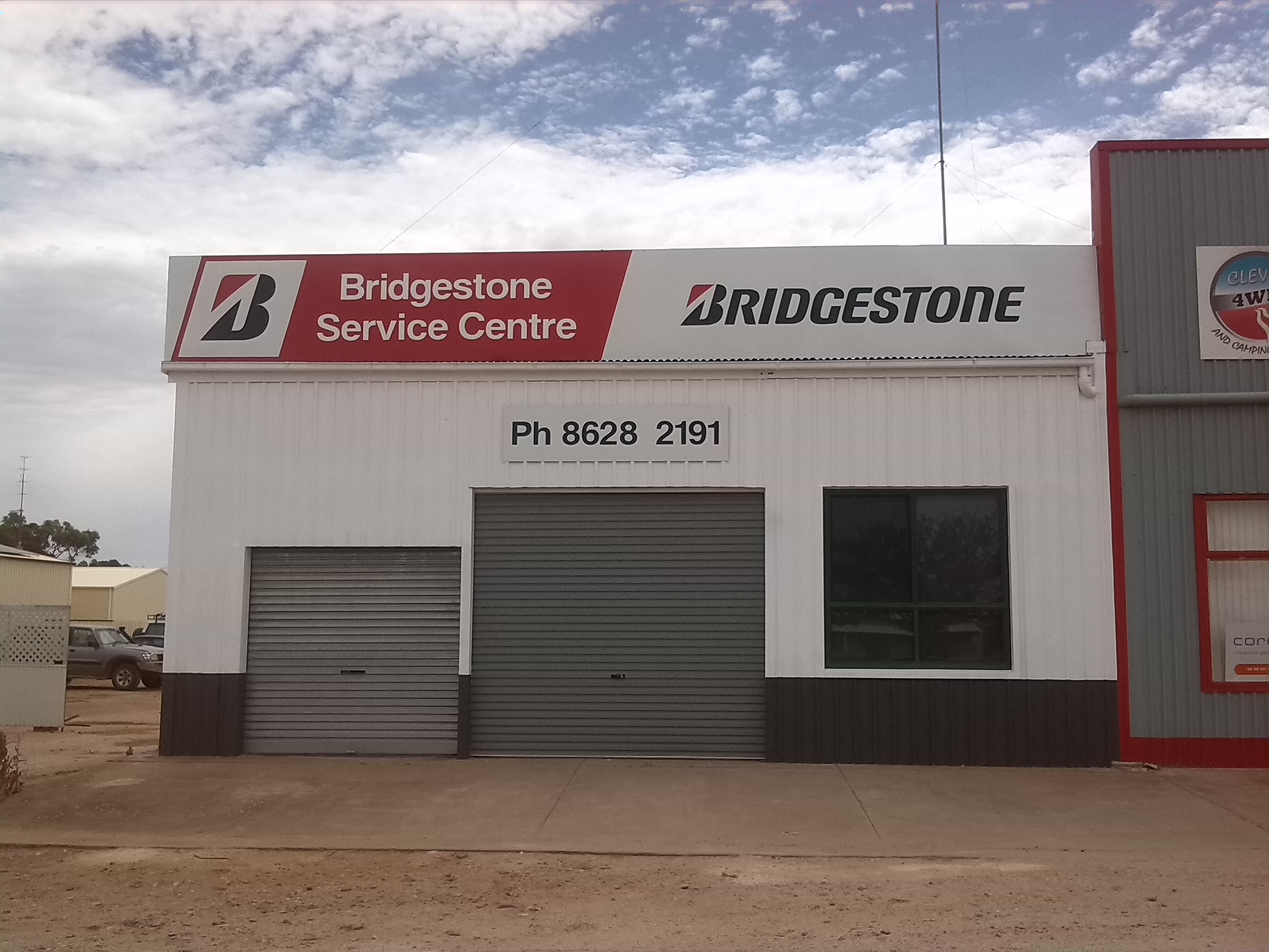 Images Bridgestone Service Centre Cleve