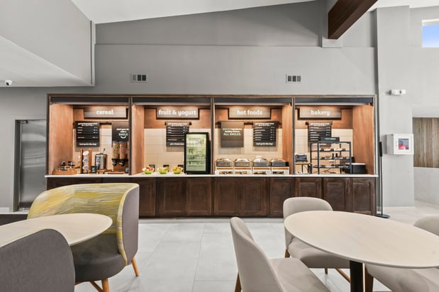 Images Holiday Inn Gonzales by IHG