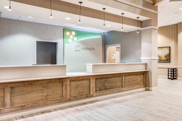 Images Holiday Inn Lafayette-City Centre by IHG