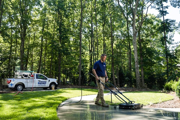 Images Window Hero Charlotte