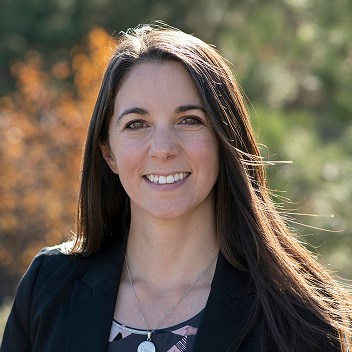 Erin Bowie headshot.