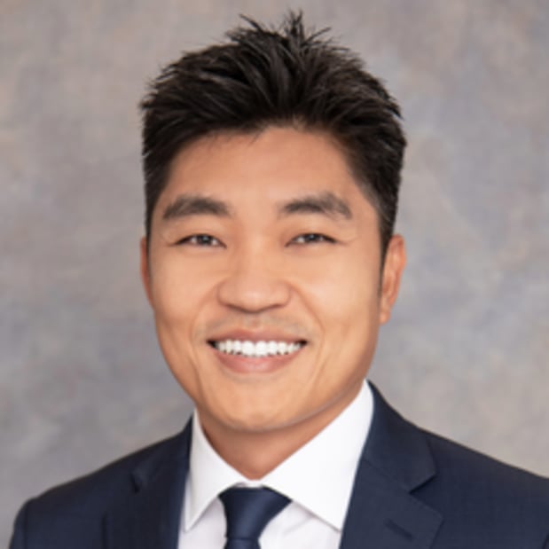 Images Edward Jones - Financial Advisor: Chris Kim