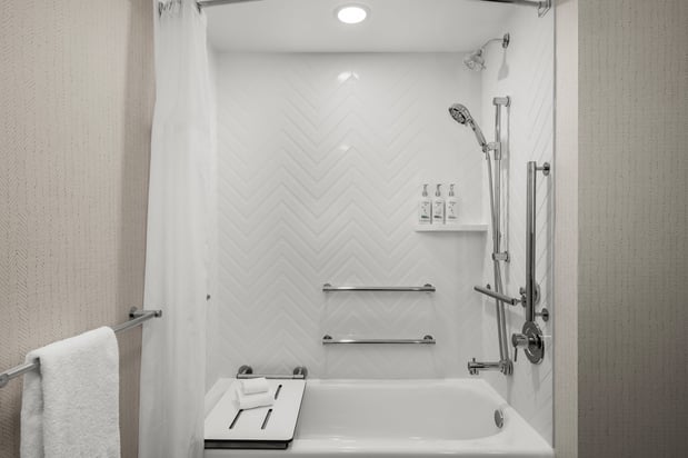 Images Holiday Inn Coralville - Iowa City by IHG