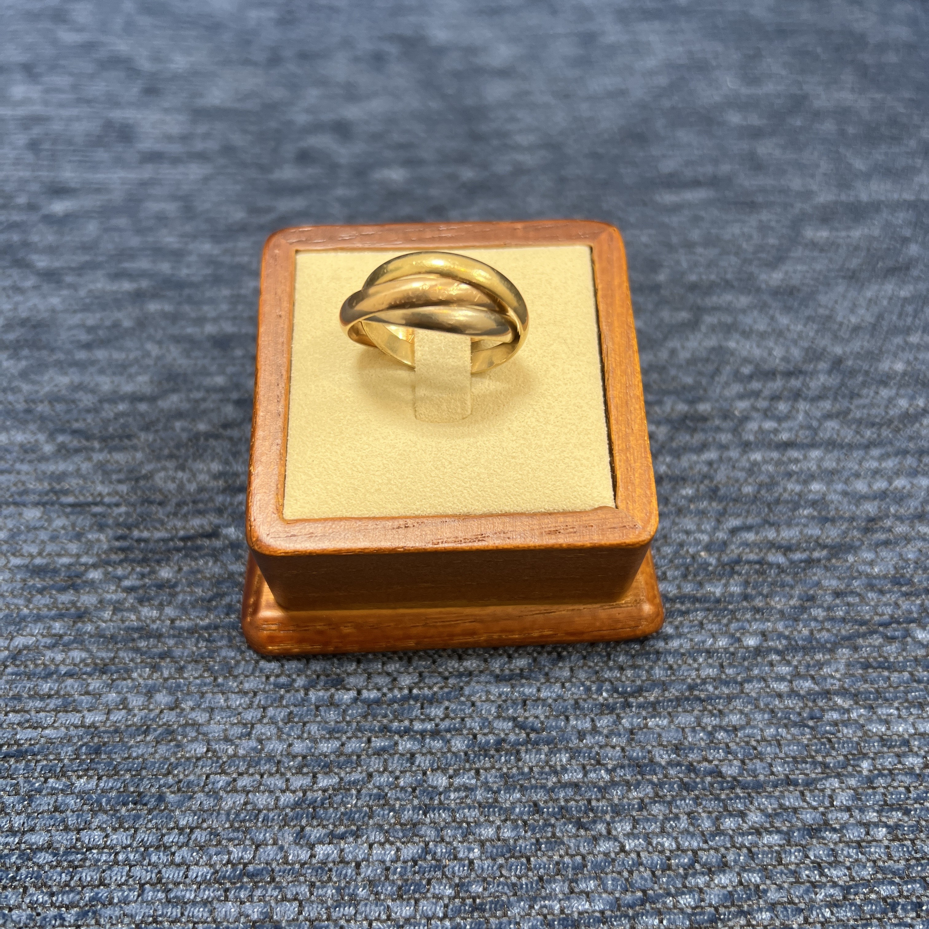 Images KOMEHYO（コメ兵）買取センター南森町