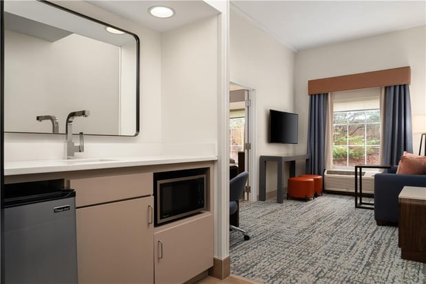 Images Hampton Inn & Suites Newport/Middletown