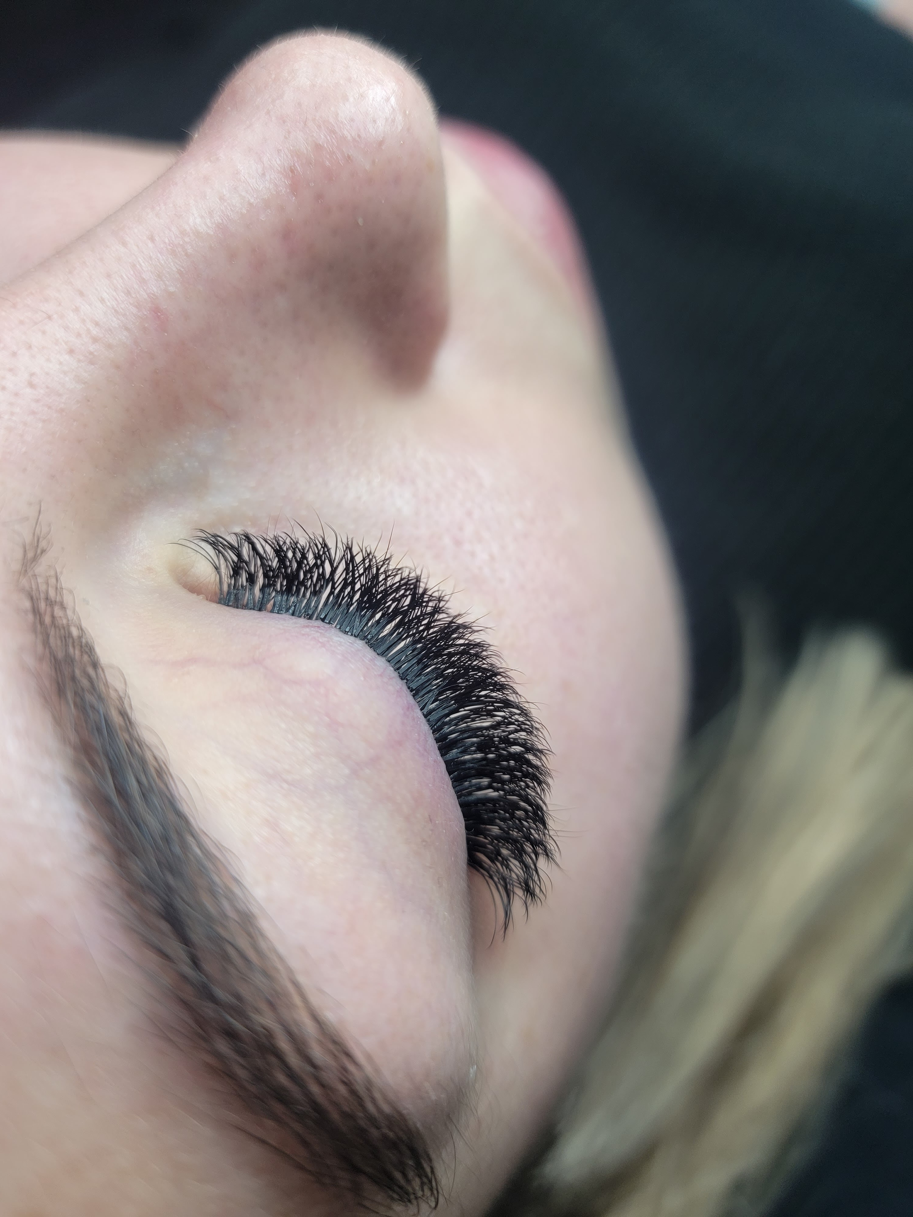 Images Lashista - Formation cils - Pose de cils - Produits de cils Longueuil