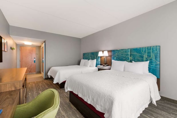 Images Hampton Inn & Suites Charlotte-Airport
