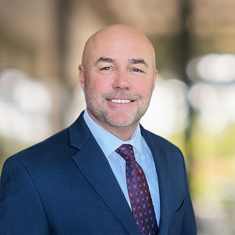 Headshot of Robert Williams, a wealth advisor at Chase