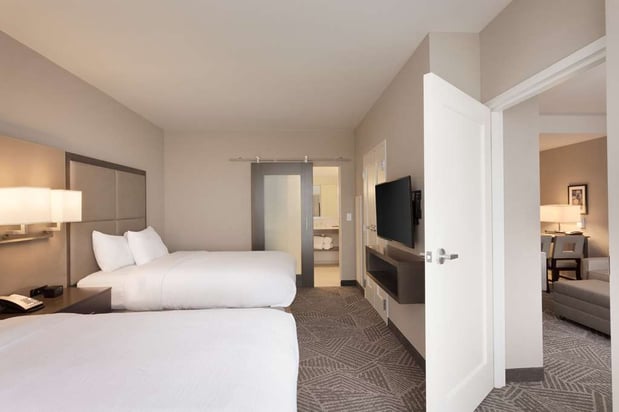 Images Embassy Suites by Hilton Kansas City Olathe