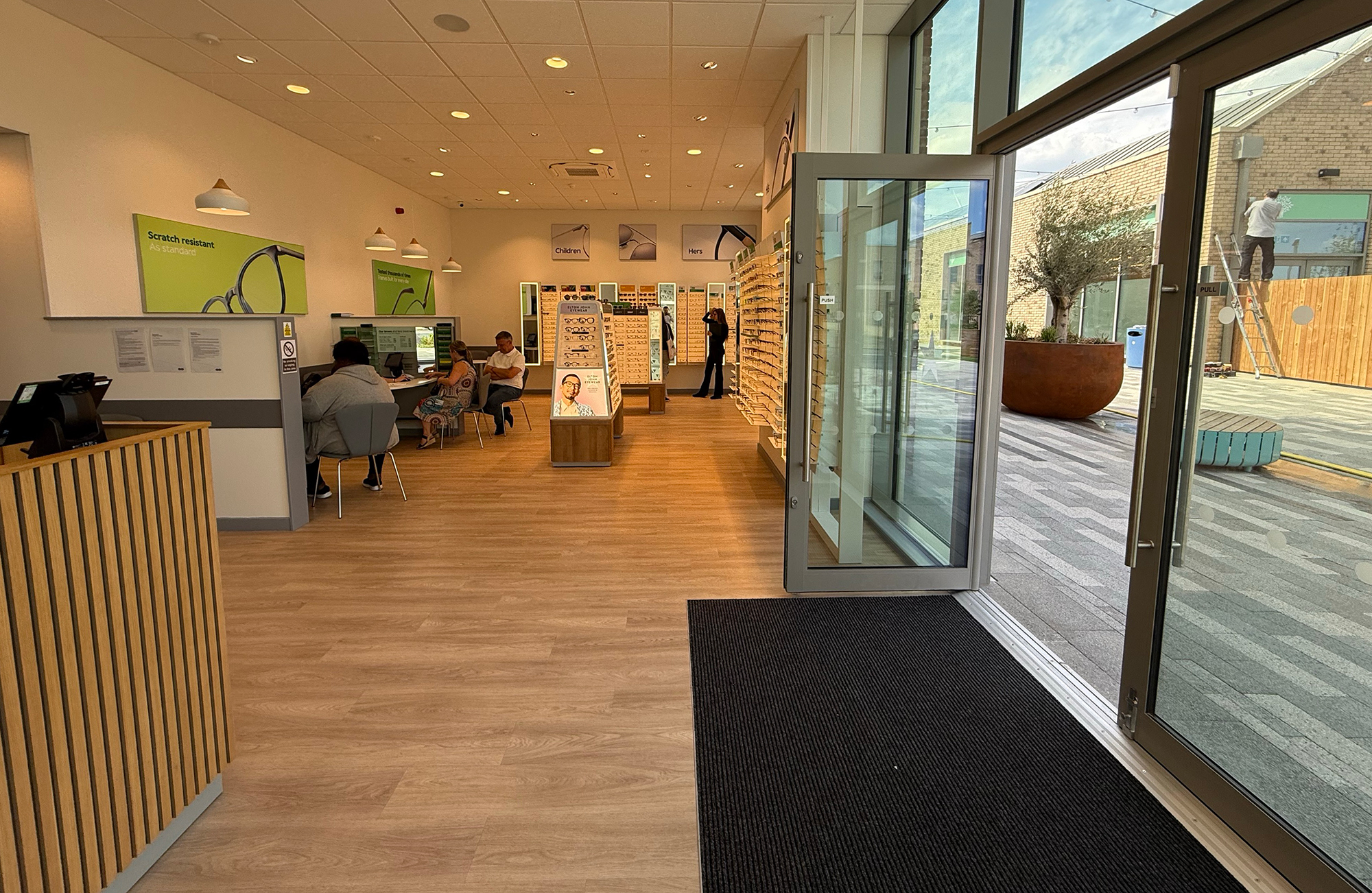 Specsavers Opticians Sheffield - Catcliffe