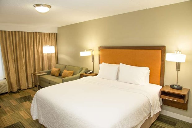 Images Hampton Inn & Suites Albany-Downtown