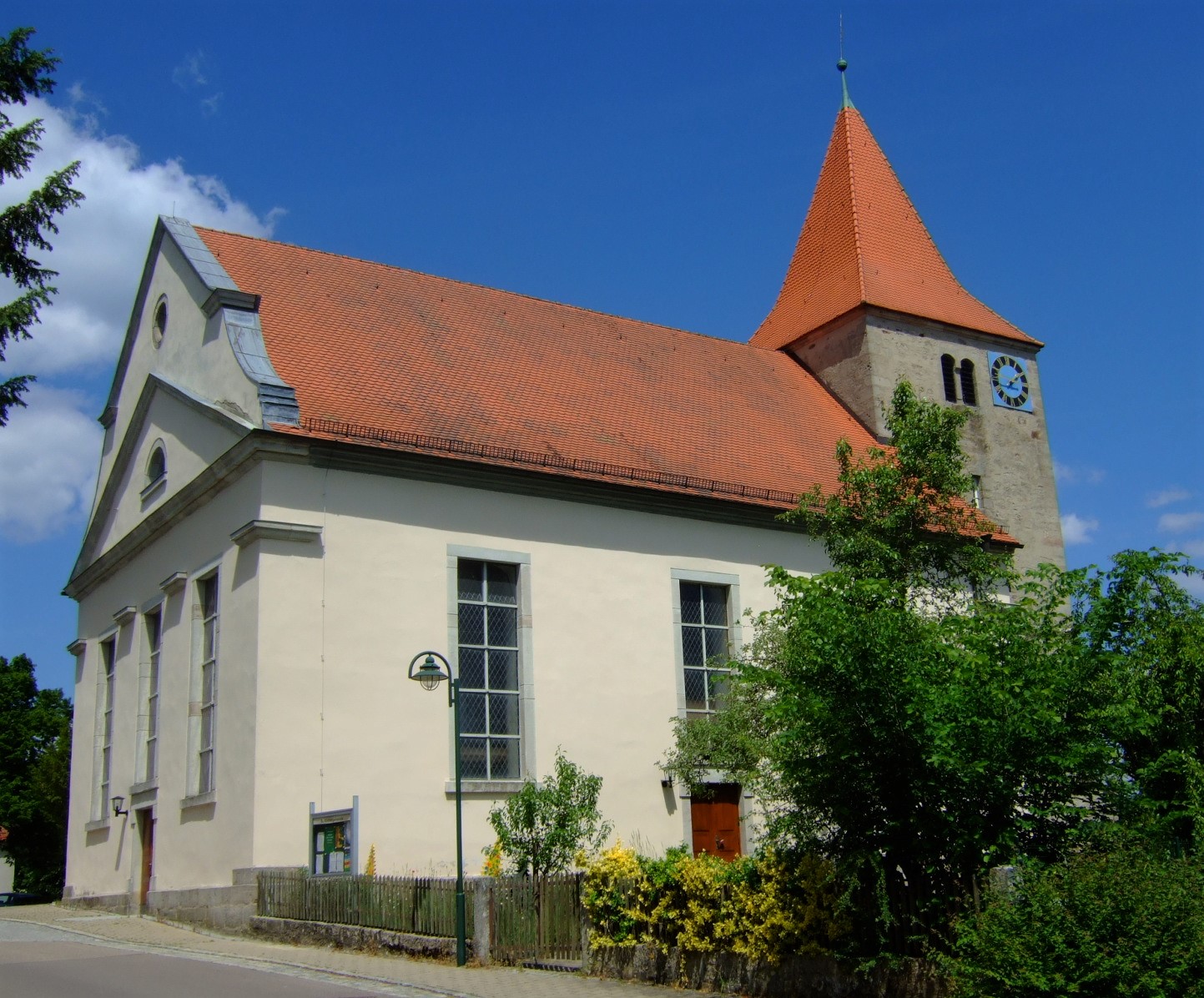 Nikolauskirche - Evangelische Kirchengemeinde Adelmannsfelden, Schloßstraße 29 in Adelmannsfelden