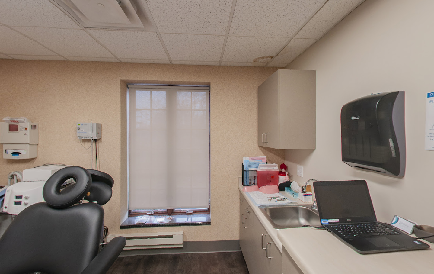 Exam Room Forefront Dermatology Brookfield, WI Brookfield (262)784-7820