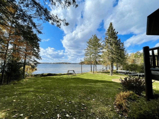 Images Thomas J Lee- Minocqua Realtor