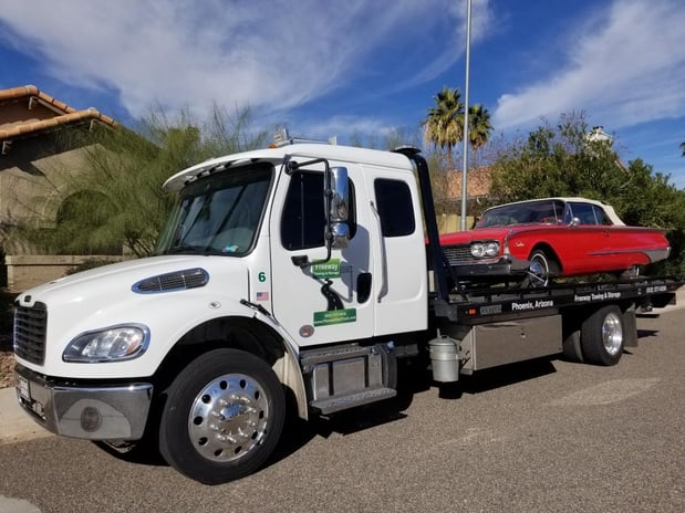 Images Freeway Towing & Storage