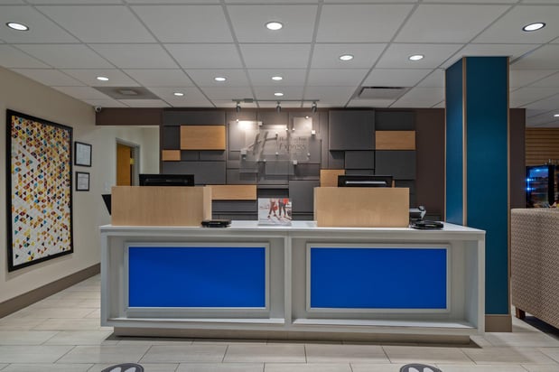 Images Holiday Inn Express & Suites Woodbridge by IHG