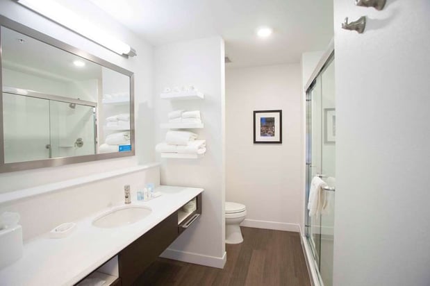 Images Hampton Inn & Suites Downtown St. Paul