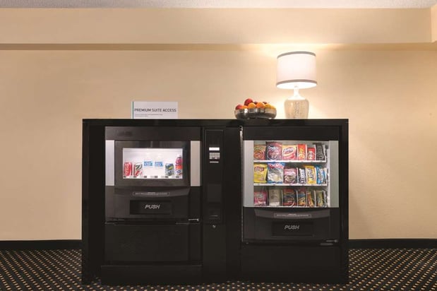Images Embassy Suites by Hilton Chicago Naperville