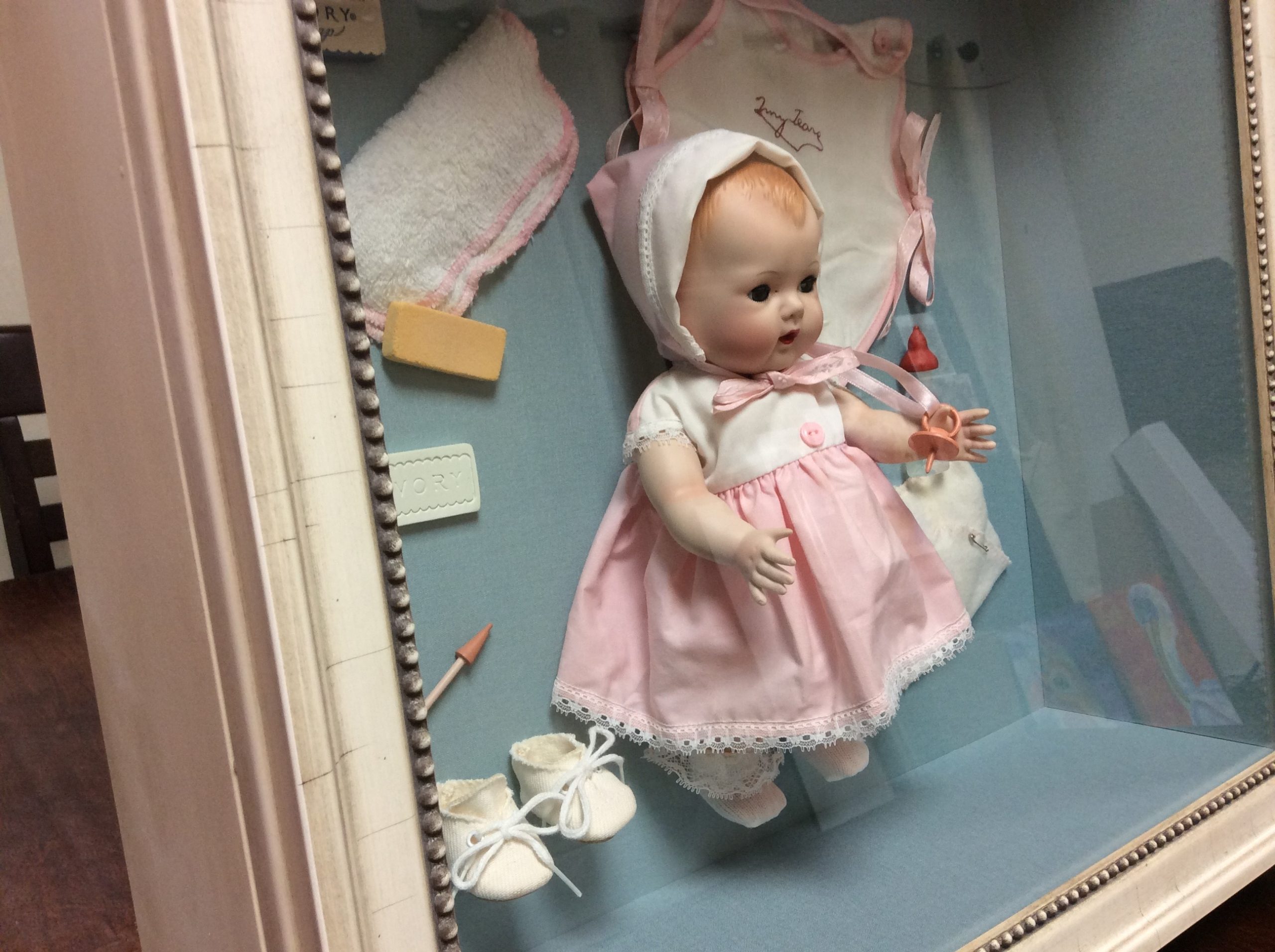 At Frame Depot, one of the things we love most about working here is coming up with creative ways to frame the things that mean the most to our customers, whether it’s a needlepoint, some old family photos, or your son’s baseball jersey.