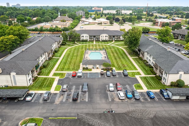 Images Chateau Riviera Apartments