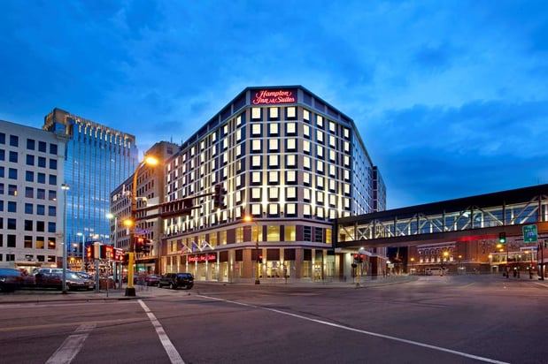 Images Hampton Inn & Suites Minneapolis/Downtown