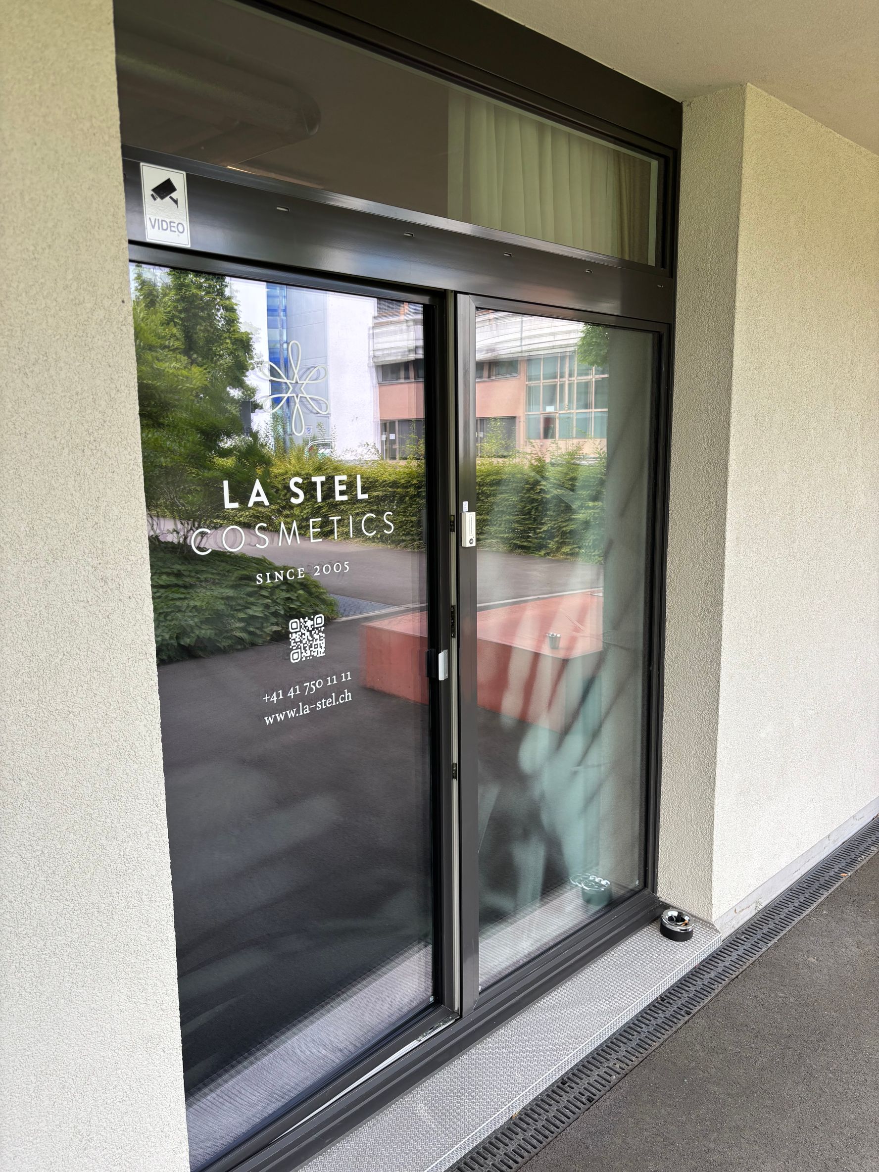 Bilder La Stel Cosmetics