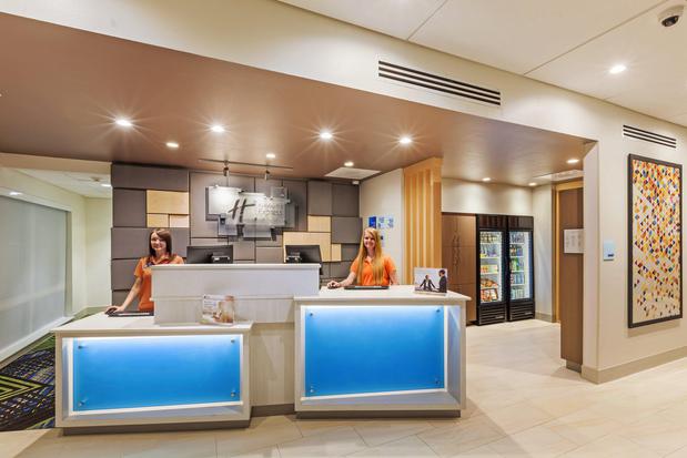 Images Holiday Inn Express & Suites Chanute by IHG