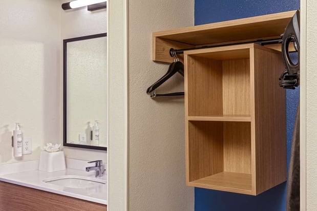 Images Spark by Hilton Denver International Airport