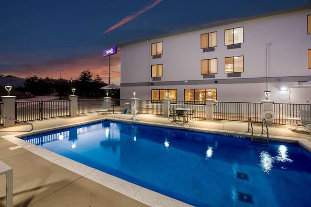 Images Spark by Hilton Tuscaloosa University