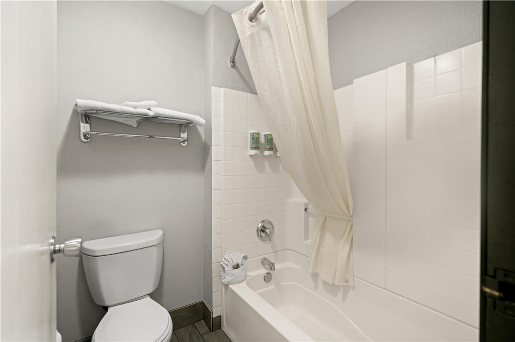 King Bathroom