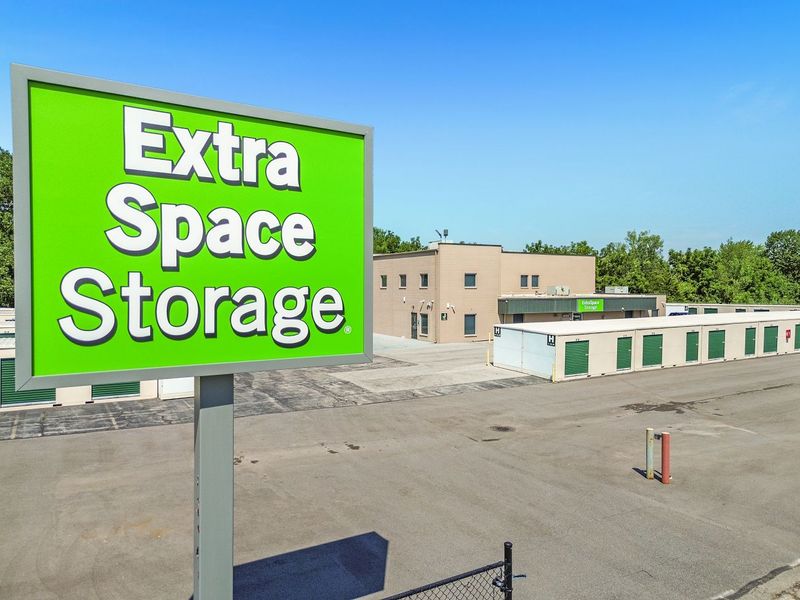 Beauty Image - Extra Space Storage at 240 W 79th Ave, Merrillville, IN 46410