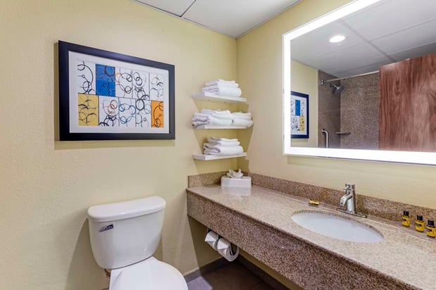 Images Best Western Plus North Shore Hotel