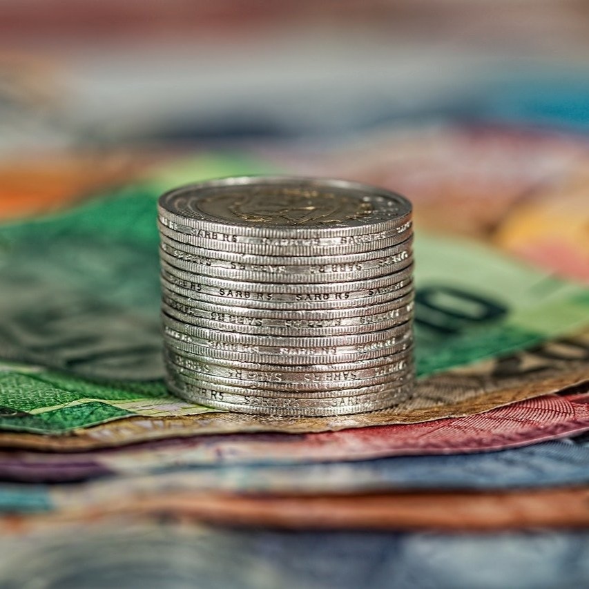 Bild zu Vorauszahlungen zur Sozialversicherung (SVS) bei Selbstständigen in Österreich erfolgen quartalsweise (Feb, Mai, Aug, Nov) auf Basis vorläufiger Beitragsgrundlagen. 