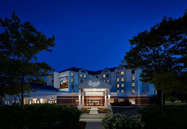 Images Graduate by Hilton Storrs