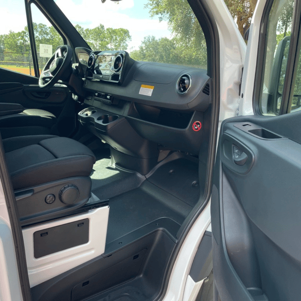 Images Carl's Van Rentals