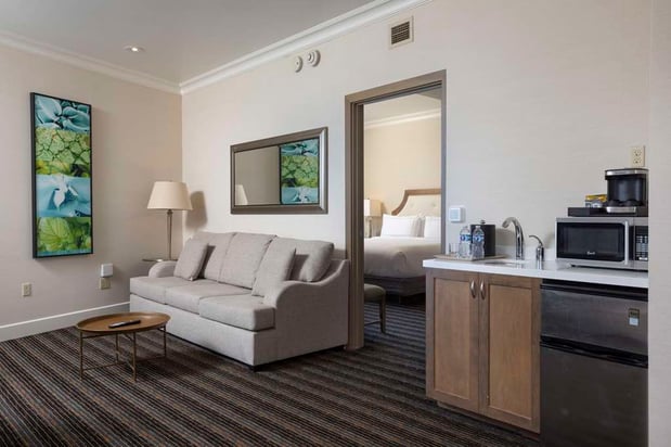 Images DoubleTree by Hilton San Diego Bayside