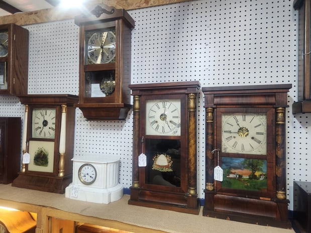 Images Ms. Rhonda's Antiques and More
