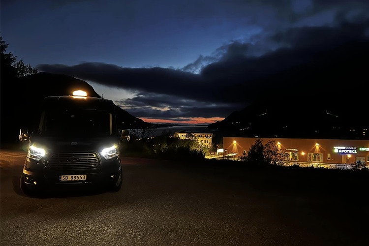 Images Landa Taxibuss AS