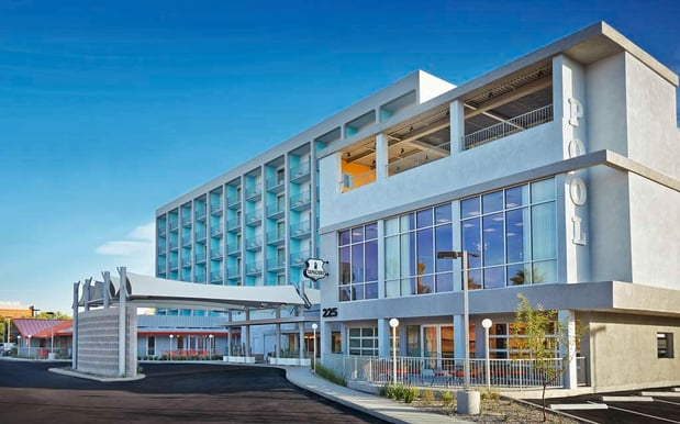 Images Graduate by Hilton Tempe