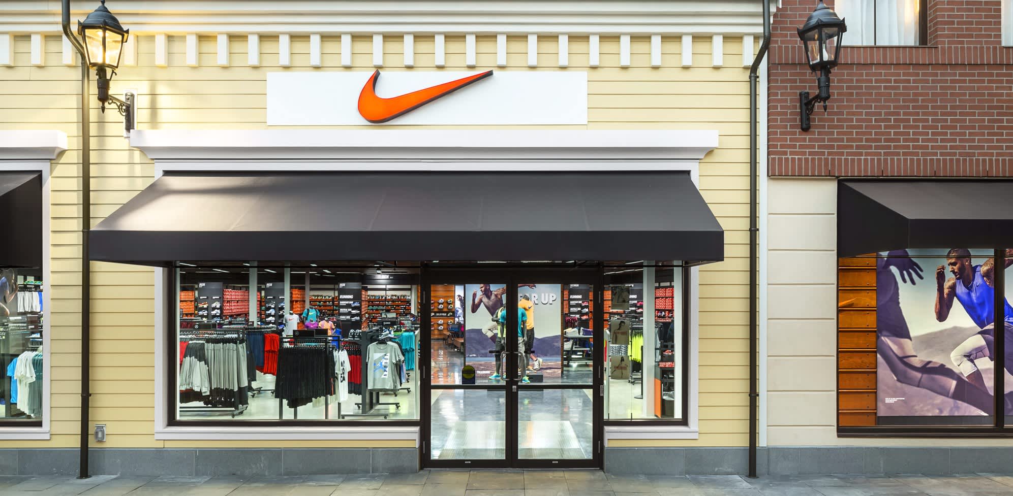 Nike Factory Store - Vancouver Richmond
